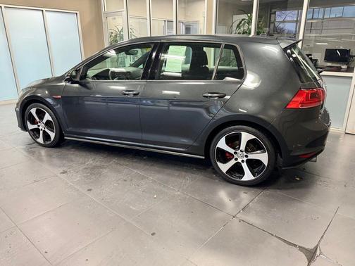 2017 Volkswagen Golf GTI 2.0T S 4-Door