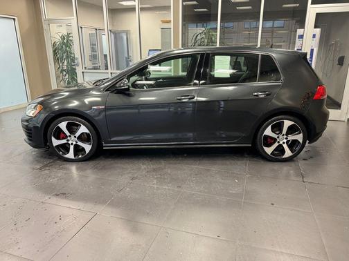 2017 Volkswagen Golf GTI 2.0T S 4-Door