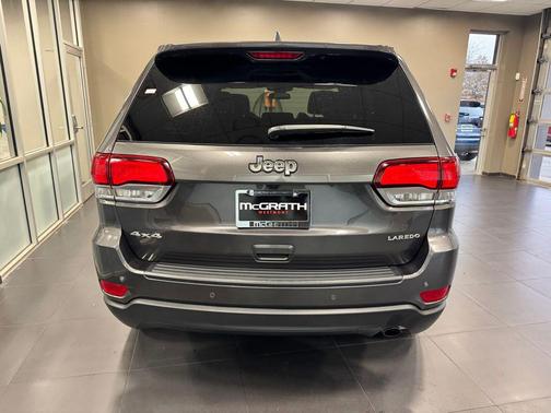 2021 Jeep Grand Cherokee Laredo