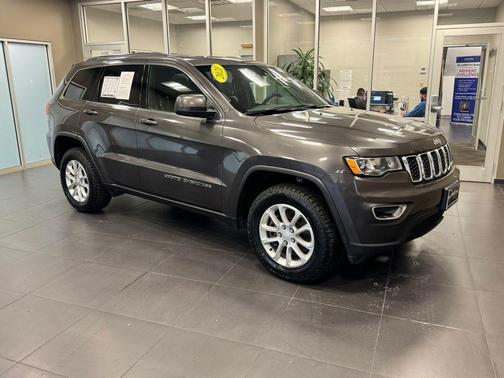 2021 Jeep Grand Cherokee Laredo