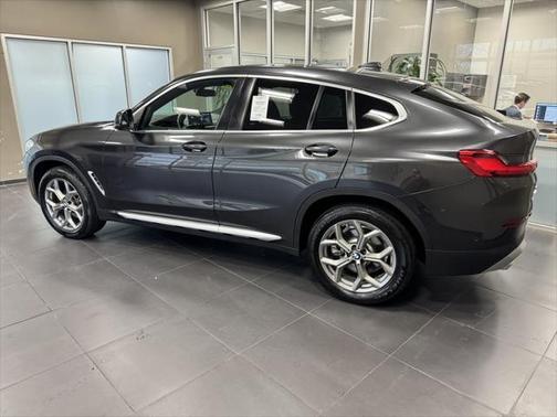 2022 BMW X4 xDrive30i
