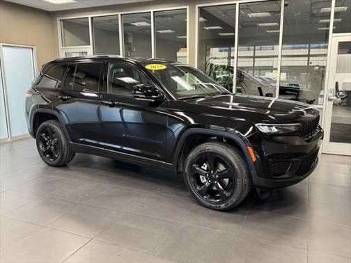 2023 Jeep Grand Cherokee Altitude