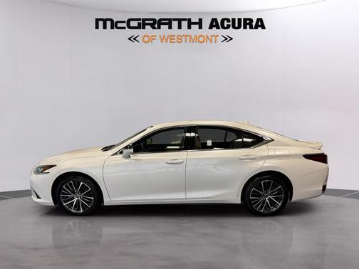 Eminent White Pearl 2023 Lexus ES 250 Base