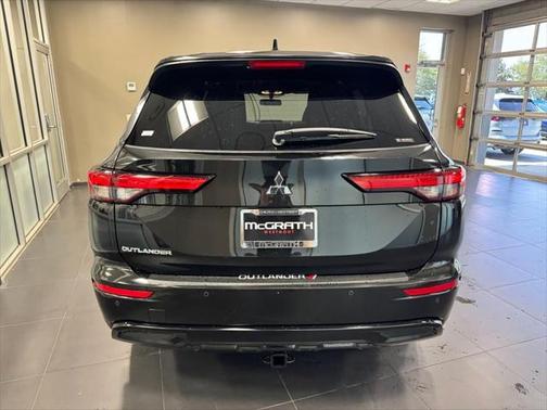 2022 Mitsubishi Outlander SE