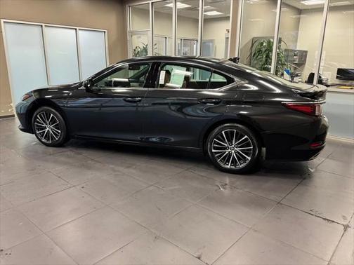 2024 Lexus ES 350 Base