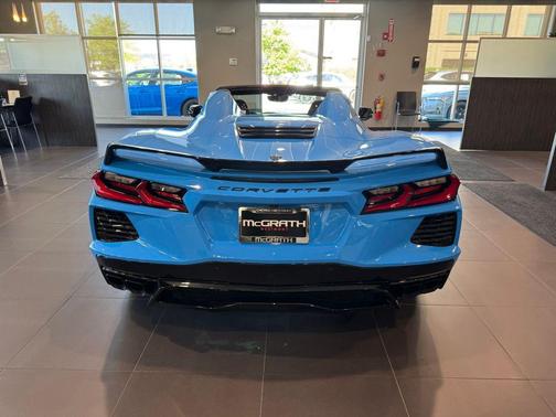 Rapid Blue 2024 Chevrolet Corvette Stingray w/3LT