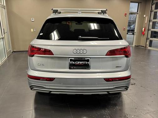 2024 Audi Q5 40 Premium