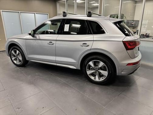 2024 Audi Q5 40 Premium
