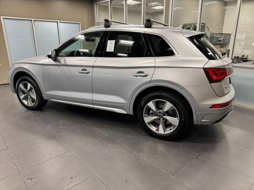 2024 Audi Q5 40 Premium