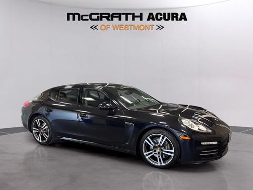 2016 Porsche Panamera 4
