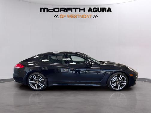 2016 Porsche Panamera 4