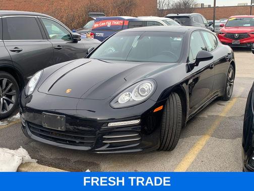 2016 Porsche Panamera 4
