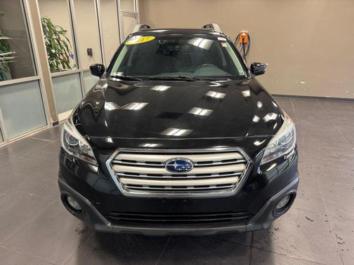 Crystal Black Silica 2017 Subaru Outback 2.5i Premium