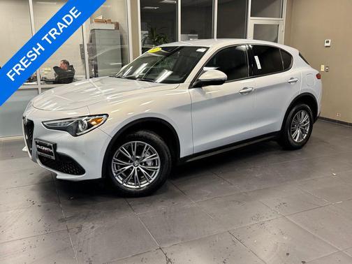 2023 Alfa Romeo Stelvio Sprint AWD