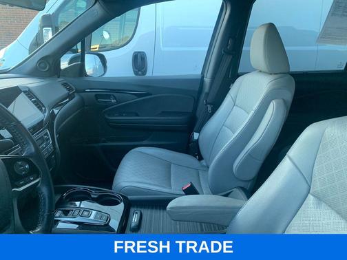 2021 Honda Passport AWD Touring