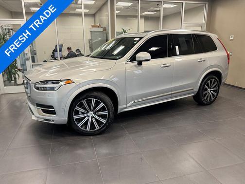 2024 Volvo XC90 B6 Plus Bright Theme 7-Seater