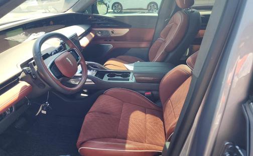 Lustrous Gray Metallic Clearcoat 2024 Lincoln Nautilus Black Label