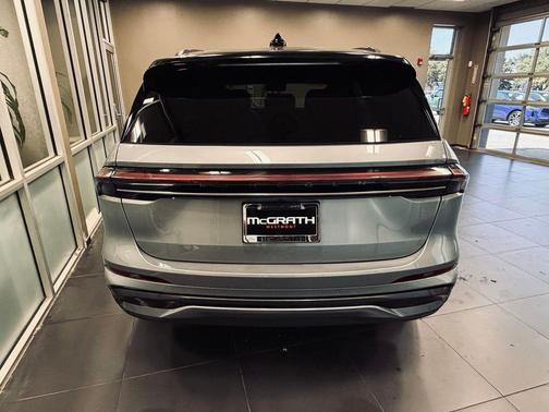 Lustrous Gray Metallic Clearcoat 2024 Lincoln Nautilus Black Label