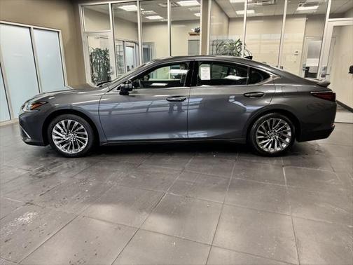 2025 Lexus ES 350 Ultra Luxury