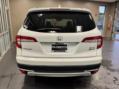 2022 Honda Pilot AWD Elite