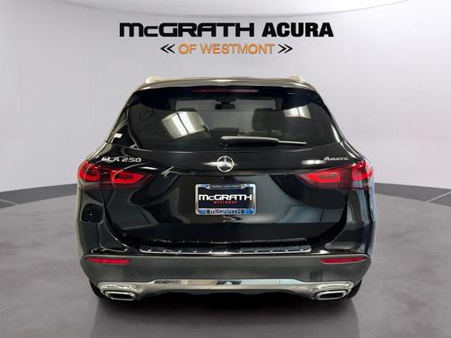 2021 Mercedes-Benz GLA 250 Base 4MATIC