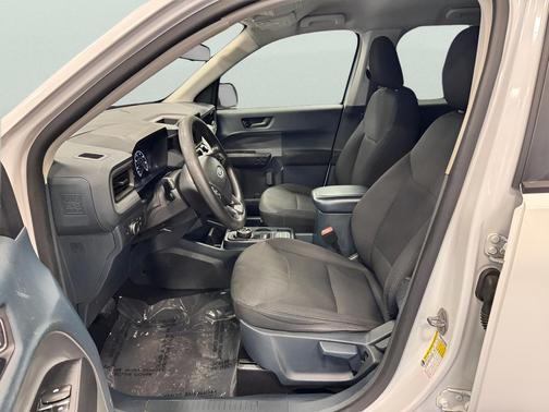 Oxford White 2022 Ford Maverick XL