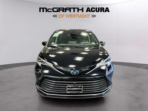 2023 Toyota Sienna Platinum 7 Passenger