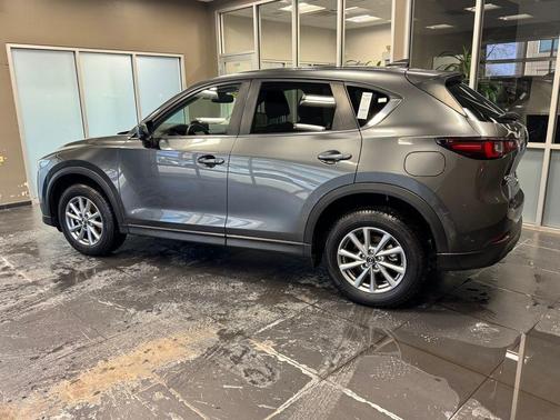 2022 Mazda CX-5 2.5 S Preferred Package