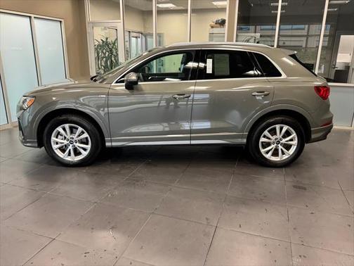 2024 Audi Q3 Premium 45 TFSI S line quattro Tiptronic