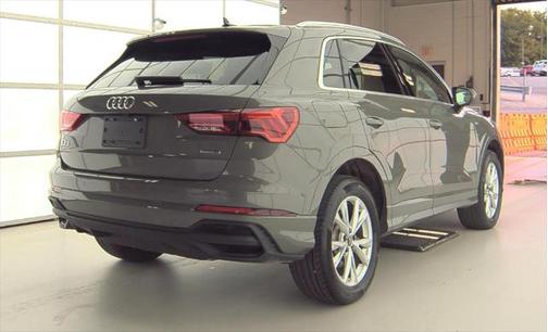 2024 Audi Q3 Premium 45 TFSI S line quattro Tiptronic