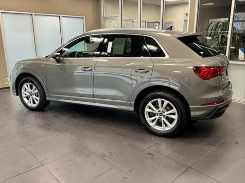 2024 Audi Q3 Premium 45 TFSI S line quattro Tiptronic