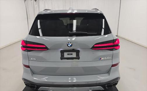 2024 BMW X5 M60i