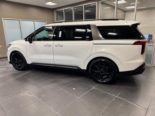 2025 Kia Carnival SX Prestige