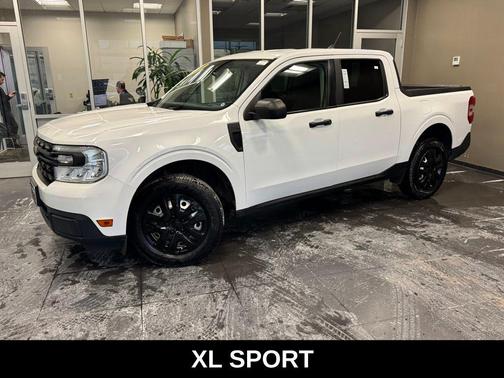 2022 Ford Maverick XL