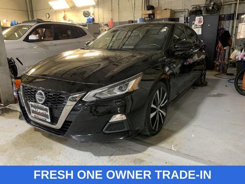 Super Black Clearcoat 2020 Nissan Altima SR FWD