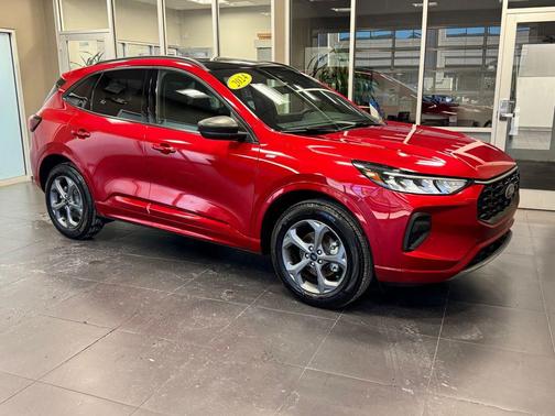 2024 Ford Escape ST-Line