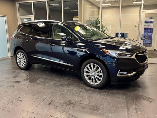 2020 Buick Enclave AWD Essence