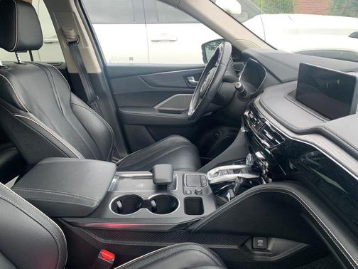 Majestic Black Pearl 2024 Acura MDX Advance Package