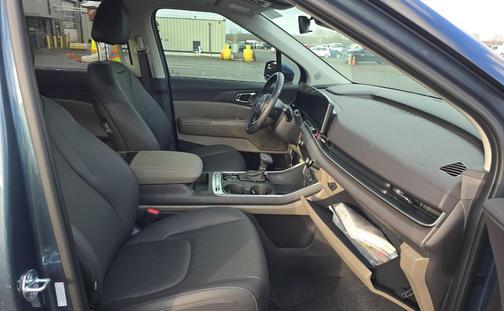 2025 Kia Carnival SX