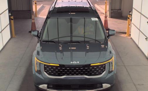 2025 Kia Carnival SX