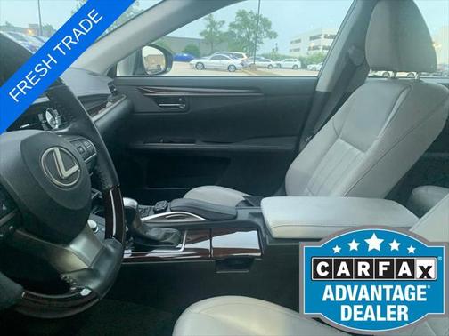 2017 Lexus ES 350 Base