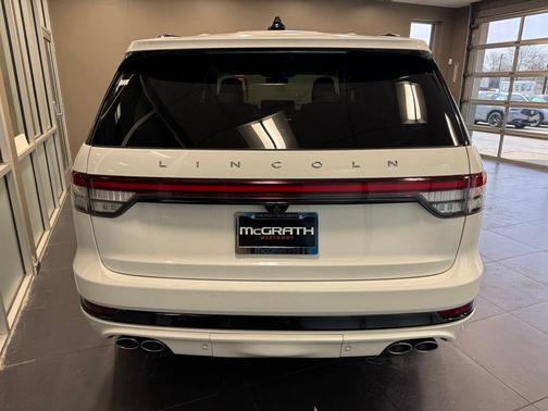 Pristine White Metallic Tri-Coat 2025 Lincoln Aviator Reserve AWD