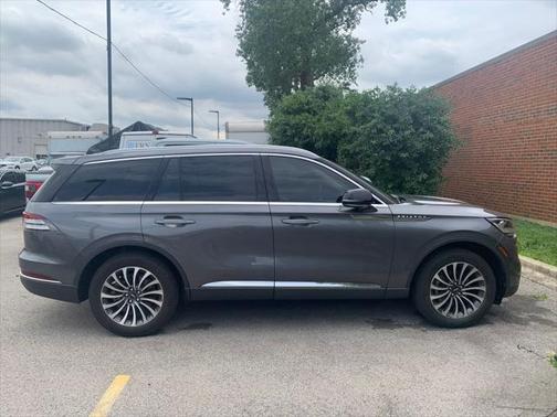 2022 Lincoln Aviator Standard AWD