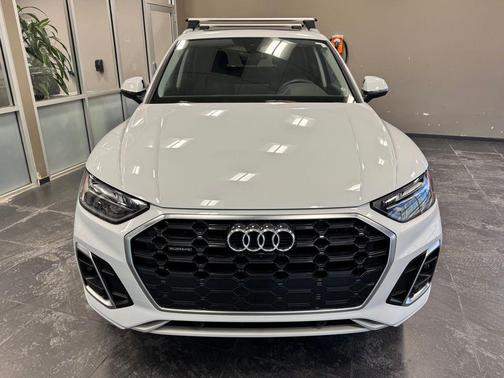 2023 Audi Q5 45 S line Premium Plus