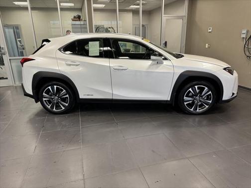 2020 Lexus UX 250h Base