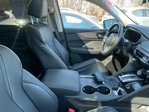 Liquid Carbon Metallic 2024 Acura MDX Advance Package