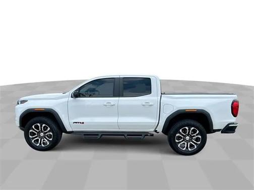 2023 GMC Canyon Base