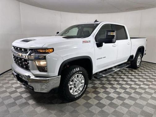 Summit White 2021 Chevrolet Silverado 2500 LT