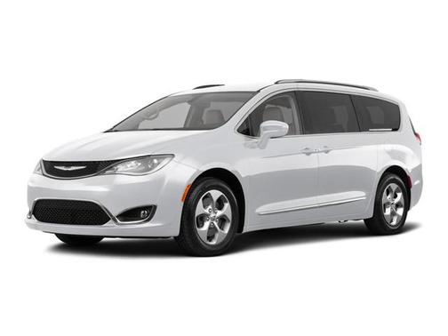 Bright White Clearcoat 2018 Chrysler Pacifica Touring-L Plus
