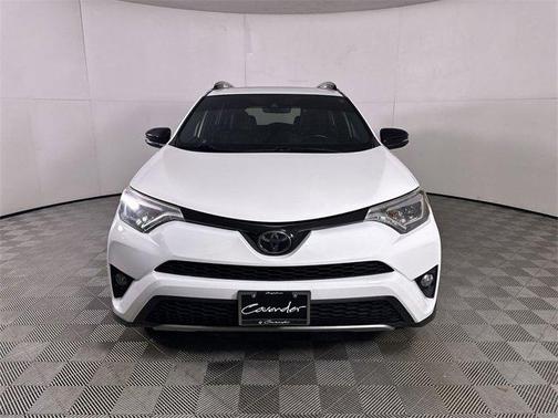 2017 Toyota RAV4 SE